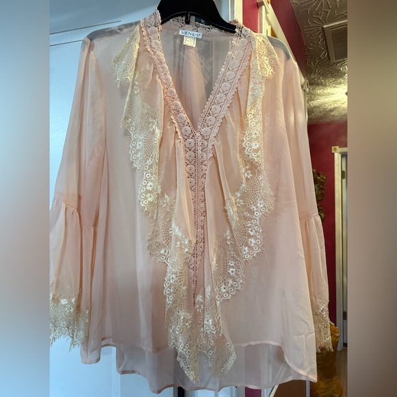 VENUS Tops - Venus Women's Pink Lace Trim Blouse, comes with camisole. Brand new